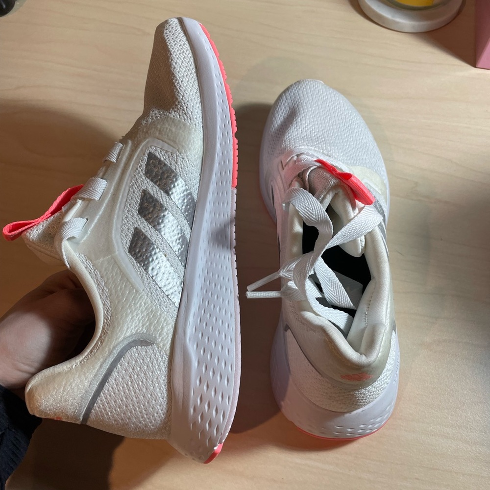 NWOT Adidas Edge Lux 5 Bounce Running Shoe 6